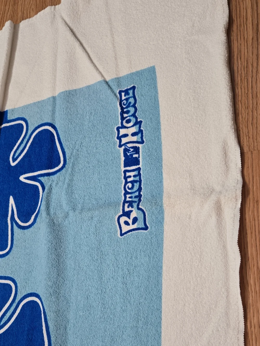 Starburst Fruit Chews Blue Floral Beach Towel Vintage Early 2000s